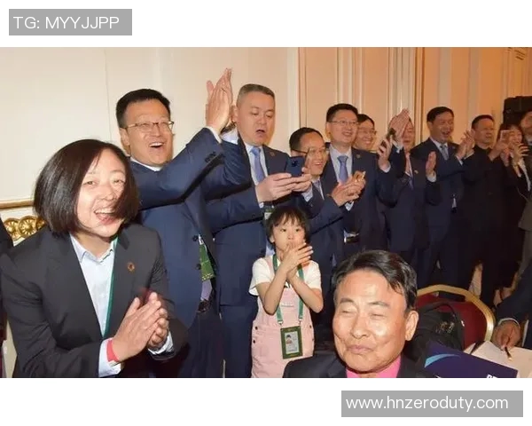 成都网球队在世界杯中的默契配合与战术分析 成都网球队在世界杯中的默契配合与战术分析